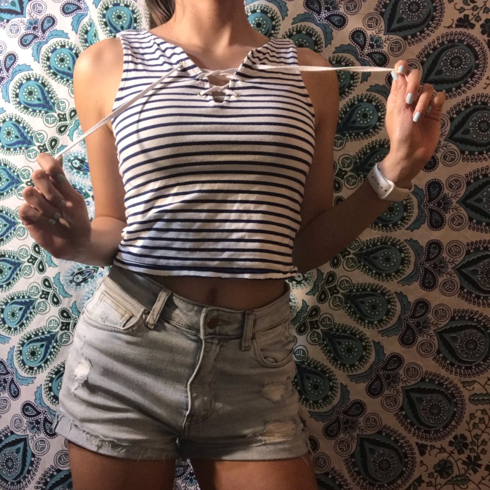 H&M Top - Picture 2 of 3